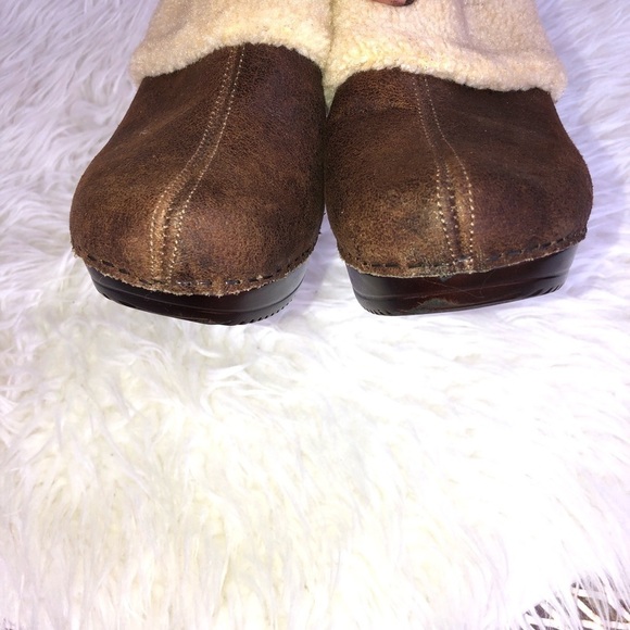 NINE WEST Clarige Brown Leather Fur Trim Mule Clog Sz 8 - Picture 3 of 8